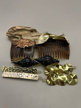Elegant Vintage Hair Comb Set in Gold and Brown -Retro Hair Accessories